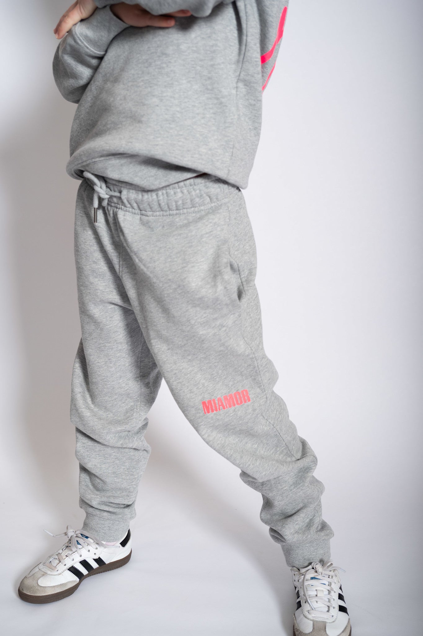 Mini Miamor supreme jogging pants heather grey - neon pink