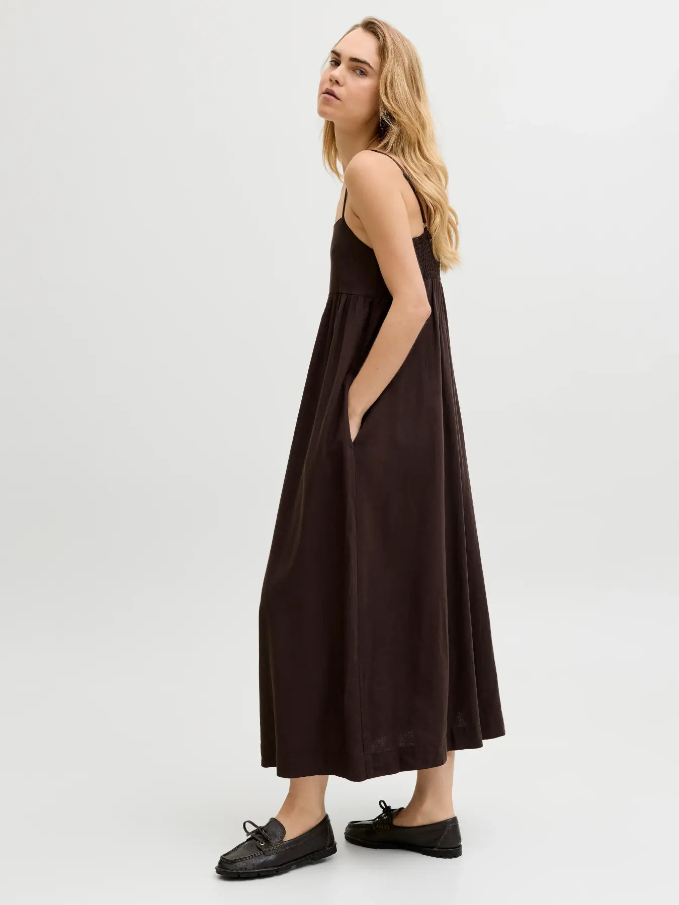 JXALMIRA LINEN LONG DRESS - SEAL BROWN