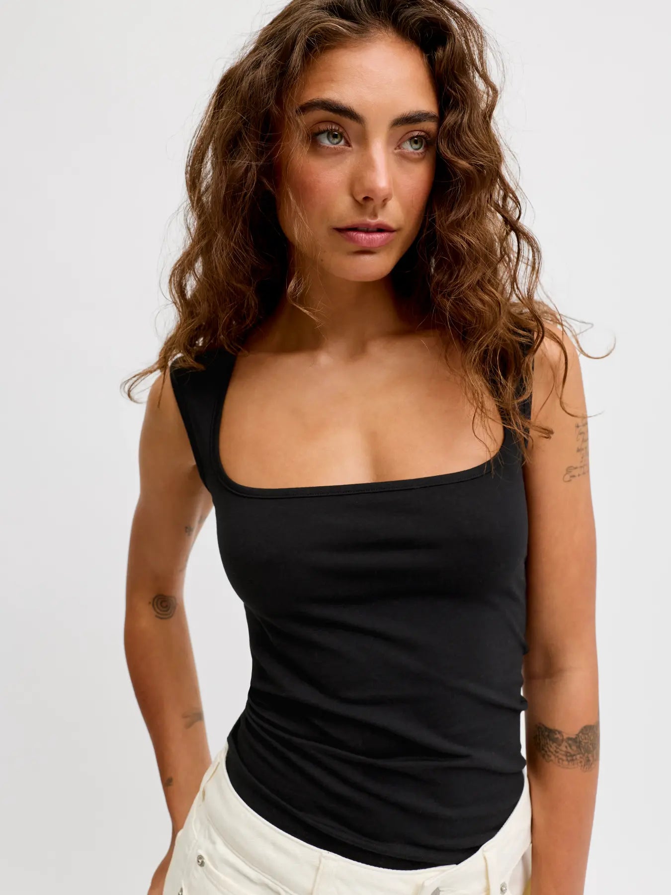 JXISABELLA GIGI TOP - BLACK